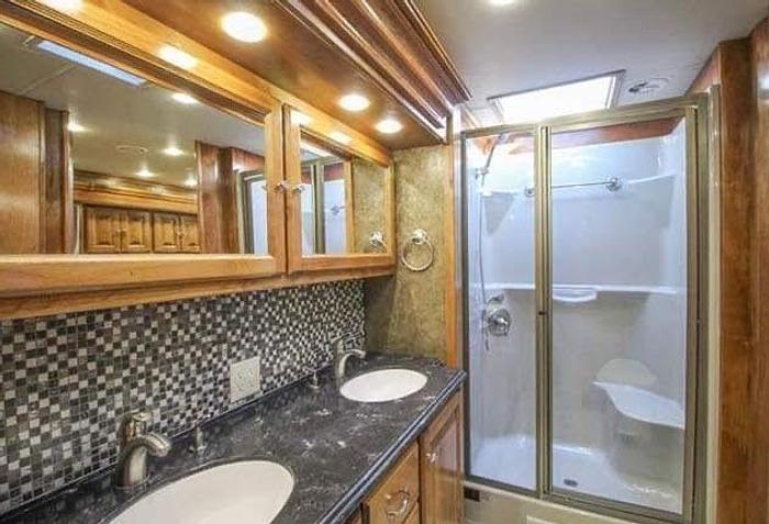 Used 2015 Tiffin Phaeton 40AH