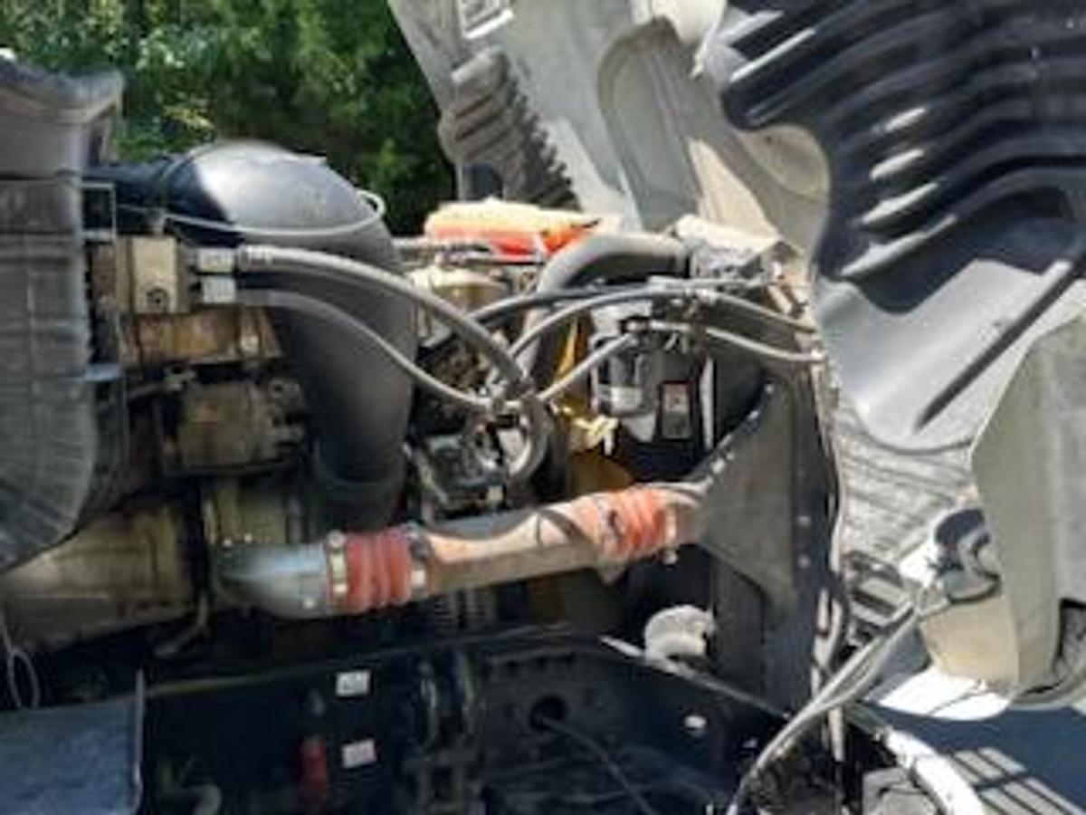 Used 2013 Freightliner Cascadia 125