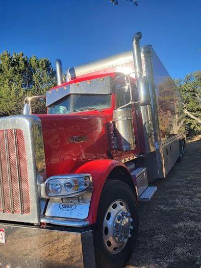 Used 2022 Peterbilt 389 Toterhome