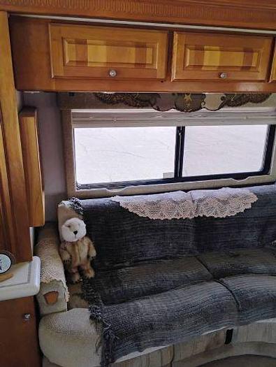 Used 2004 Monaco Dynasty