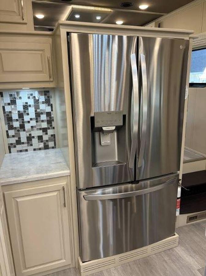 Used 2023 Luxe Elite 44FL Fifth Wheel