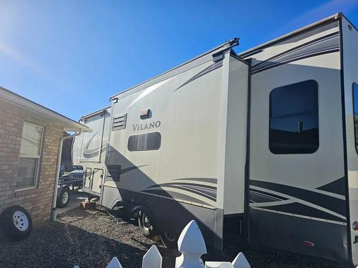 Used 2019 Vanleigh RV Vilano 320 GK