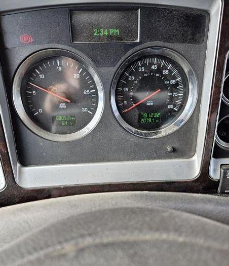 Used 2009 KENWORTH T800