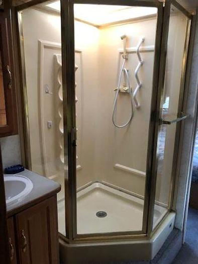 Used 1998 Four Winds Windsport 33B