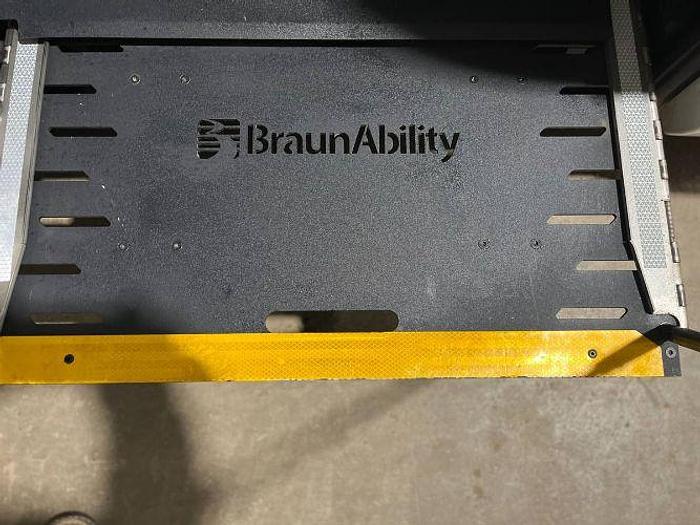 Used 2019 Dodge Grand Caravan SE 2019 Handicap Accessible van