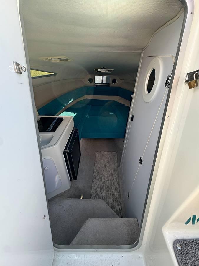 Used 1993 Rinker Fiesta Vee 260 Cruiser