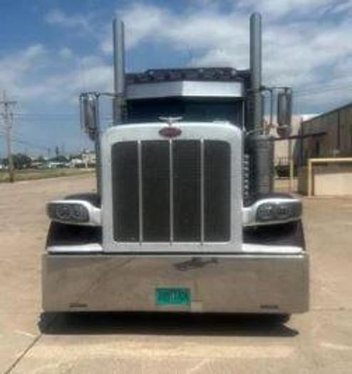 Used 2019 Peterbilt 389 Sleeper