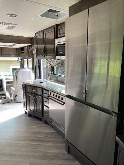 Used 2022 Holiday Rambler Vacationer 33C