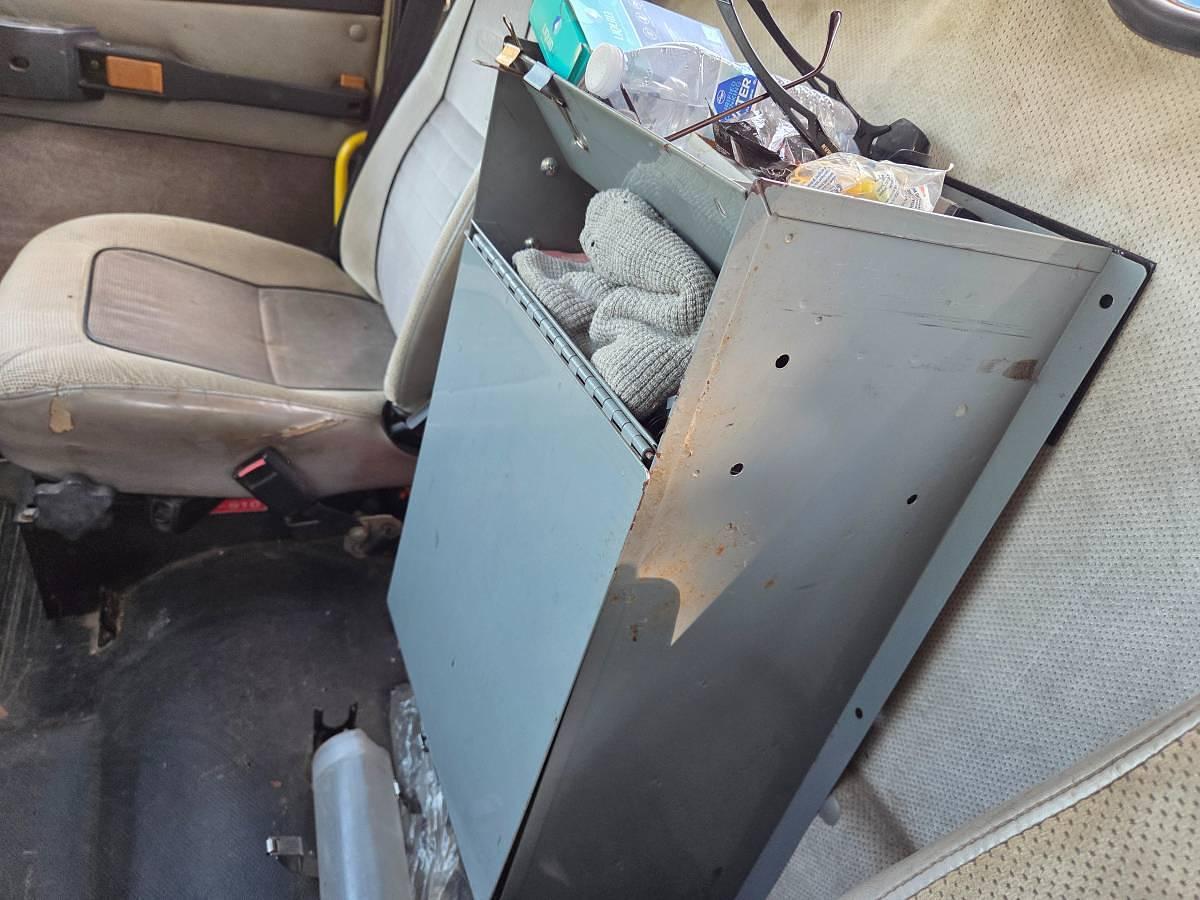 Used 1999 Frieghtliner FL70