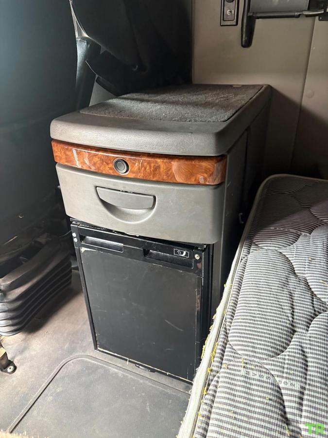 Used 2020 International LoneStar Sleeper Truck