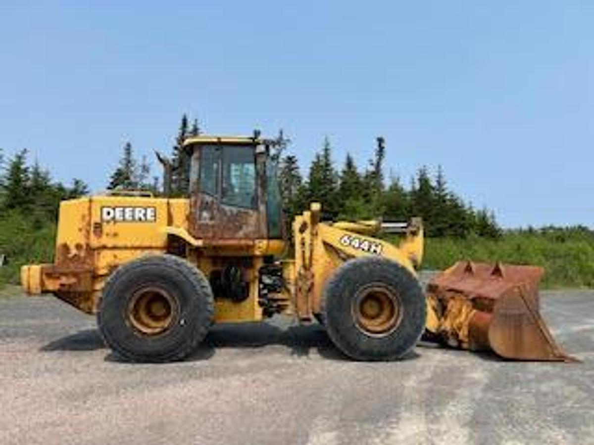 Used 2002 John Deere 644H Wheel Loader