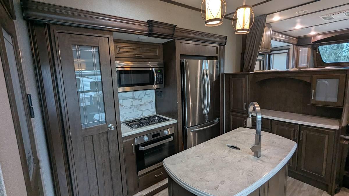 Used 2020 Grand Design Solitude 380fl