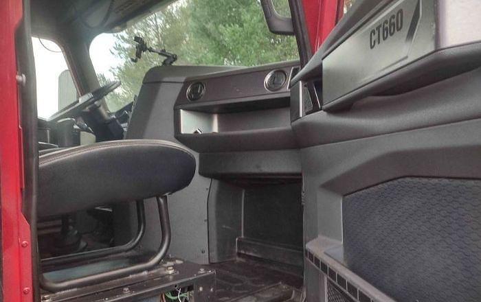 Used 2013 CATERPILLAR CT660