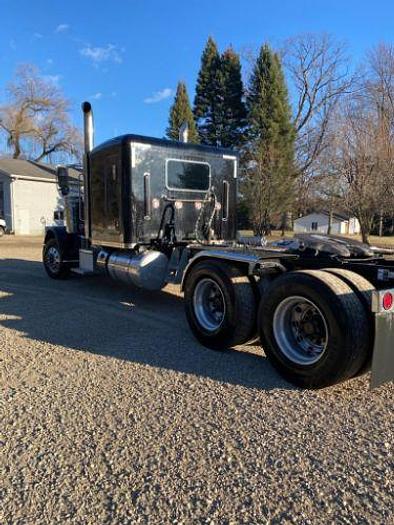 Used 2016 Peterbilt 389