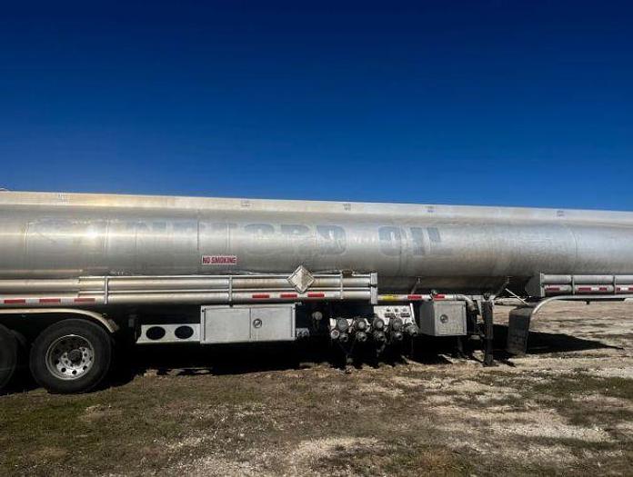 Used 2014 Young Stainless Aluminum Tanker