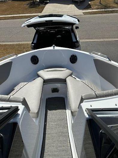 Used 2022 Glastron GX 195