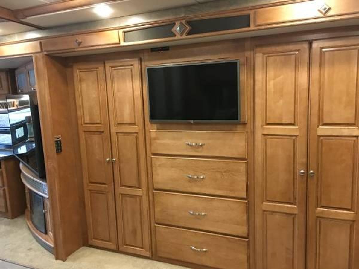 Used 2016 Winnebago Journey 40R Diesel Pusher