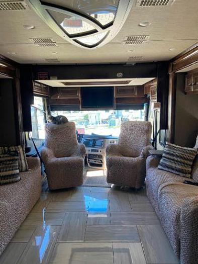 Used 2020 Fleetwood Discovery LXE 40M