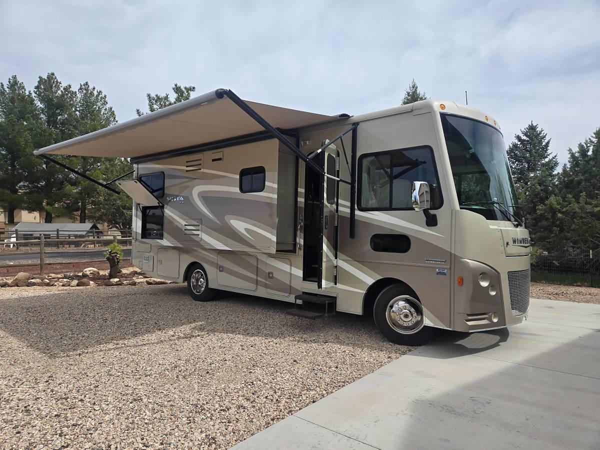 Used 2016 Winnebago Vista Lx 27 N