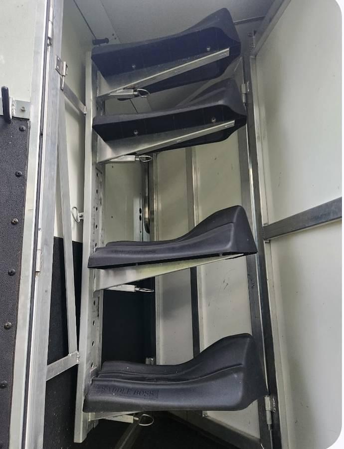 Used 2007 Silver Star 4 Horse Trailer