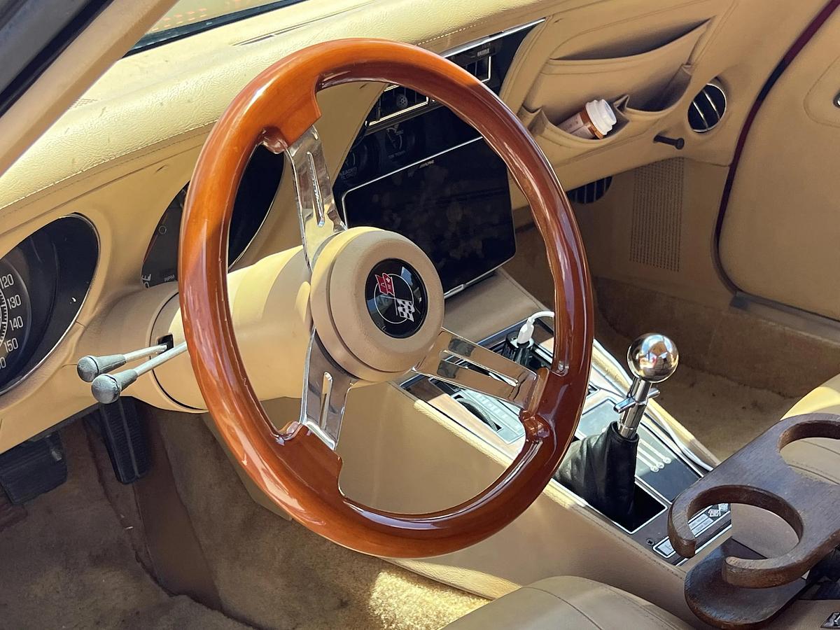 Used 1976 Chevrolet Corvette Coupe Classic Sports Car V8