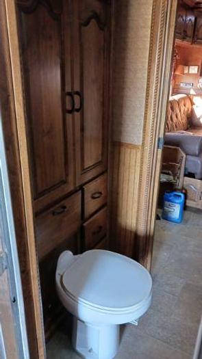 Used 2008 Dream Coach 3 Horse