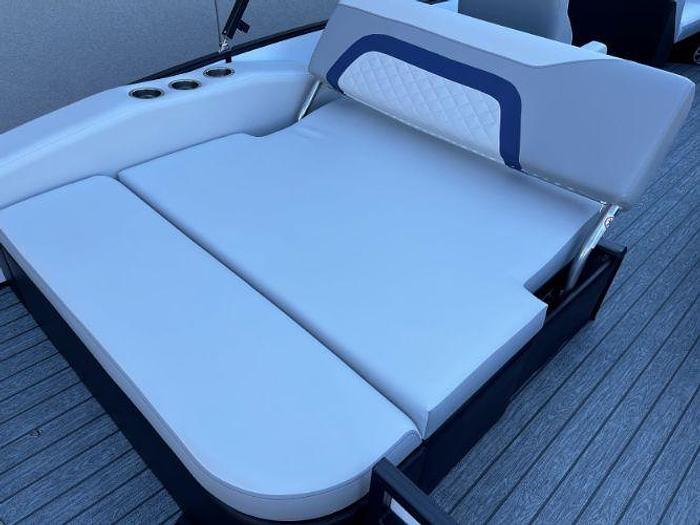 Used 2023 Lowe SS230DH CL