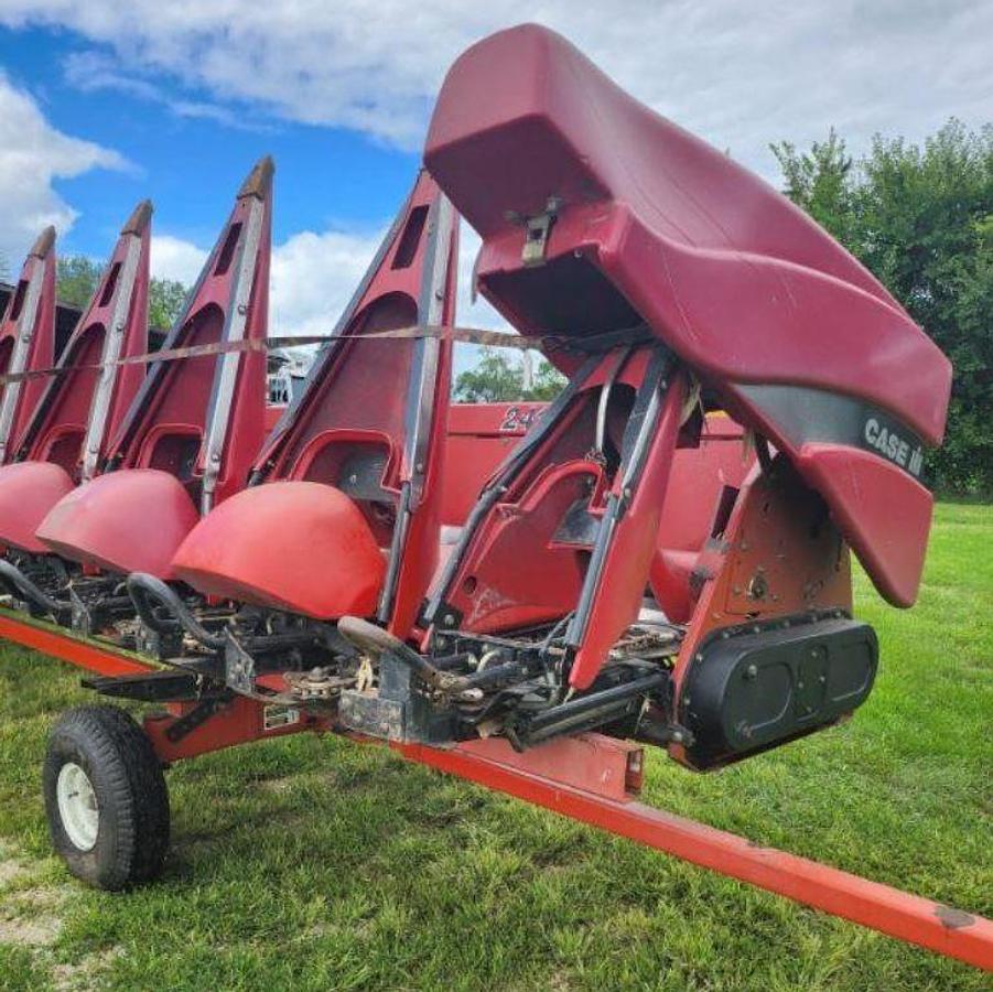 Used 2006 Case IH 2412 Row Crop Header