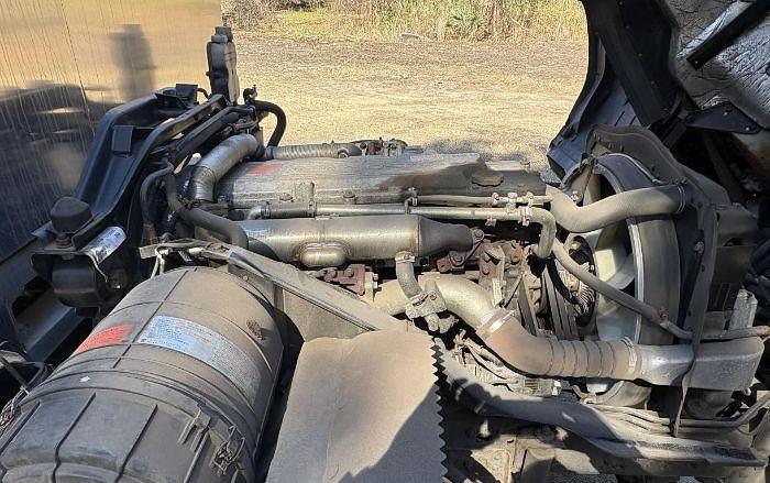 Used 2010 Mitsubishi Fuso FK260