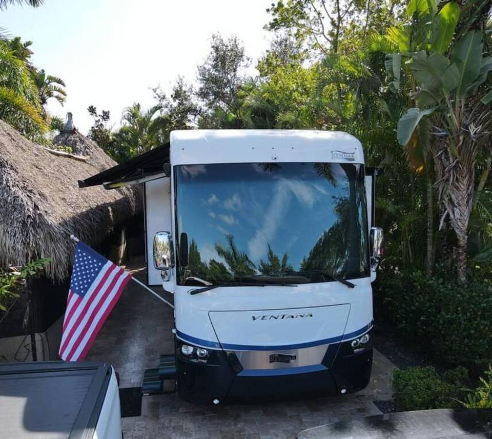 Used 2022 Newmar Ventana 4334