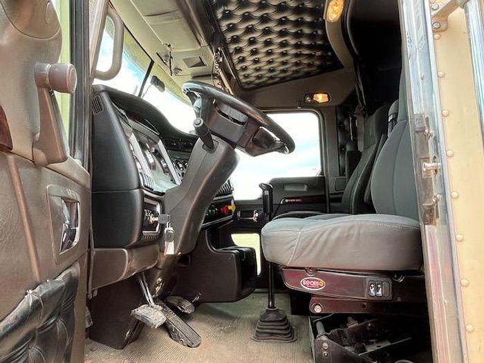 Used 2013 KENWORTH T800