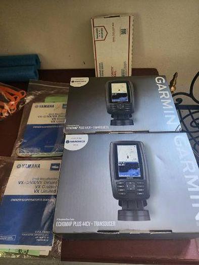 Used 2019 Yamaha Waverunner Deluxe with Triton Trailer