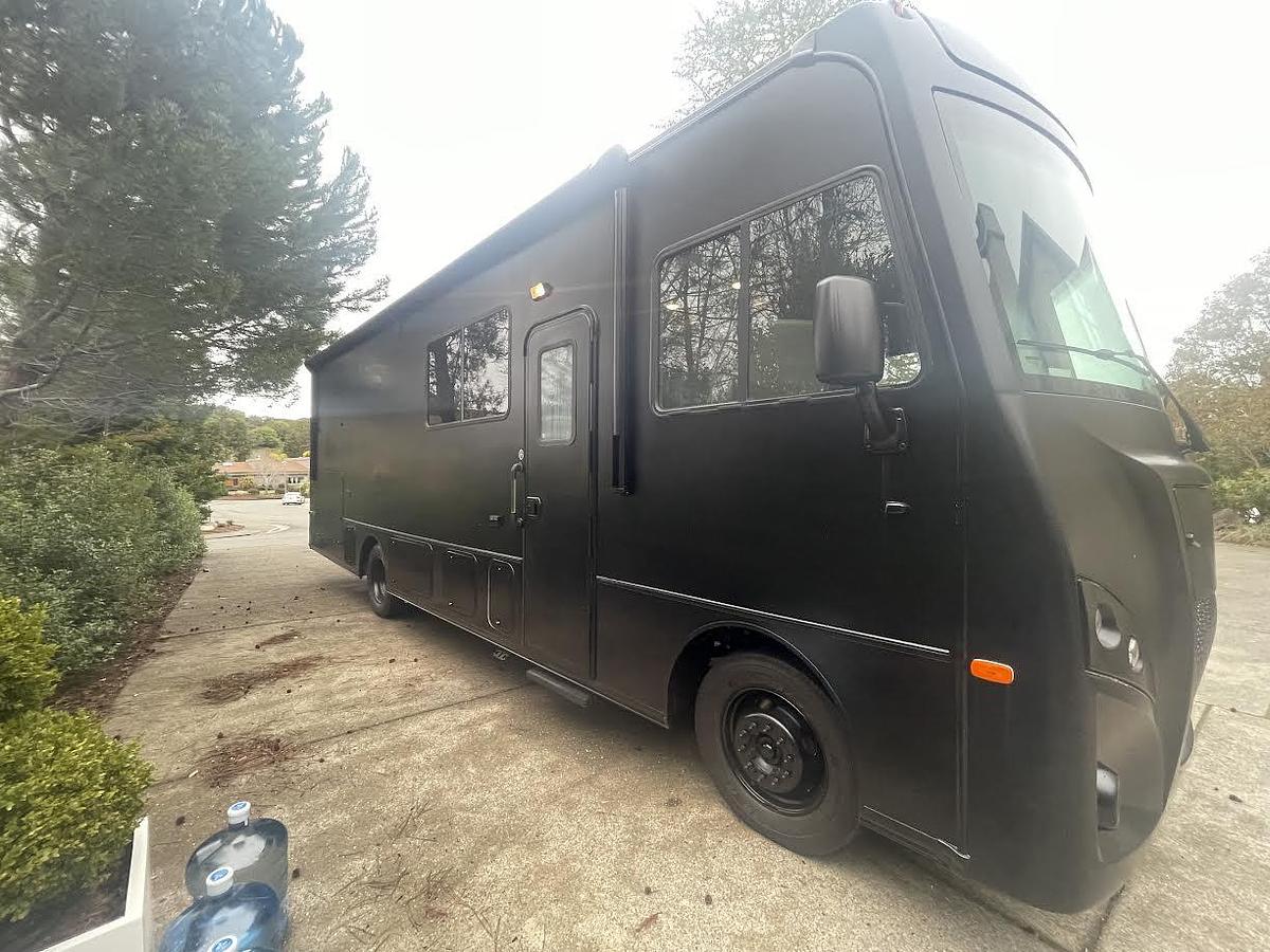 Used 2019 Winnebago Intent 29L Class A Motorhome