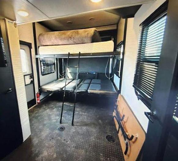 Used 2021 Heartland Road Warrior RW 414