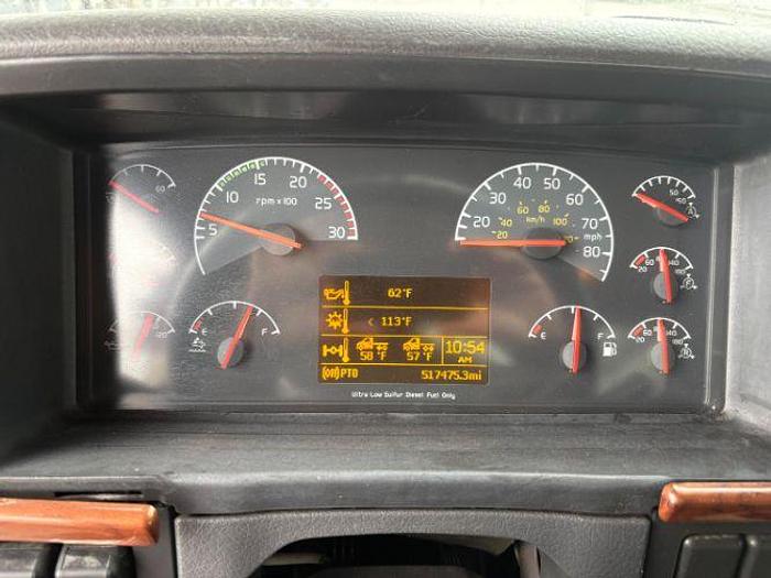 Used 2012 Volvo VAH64200 Car Hauler