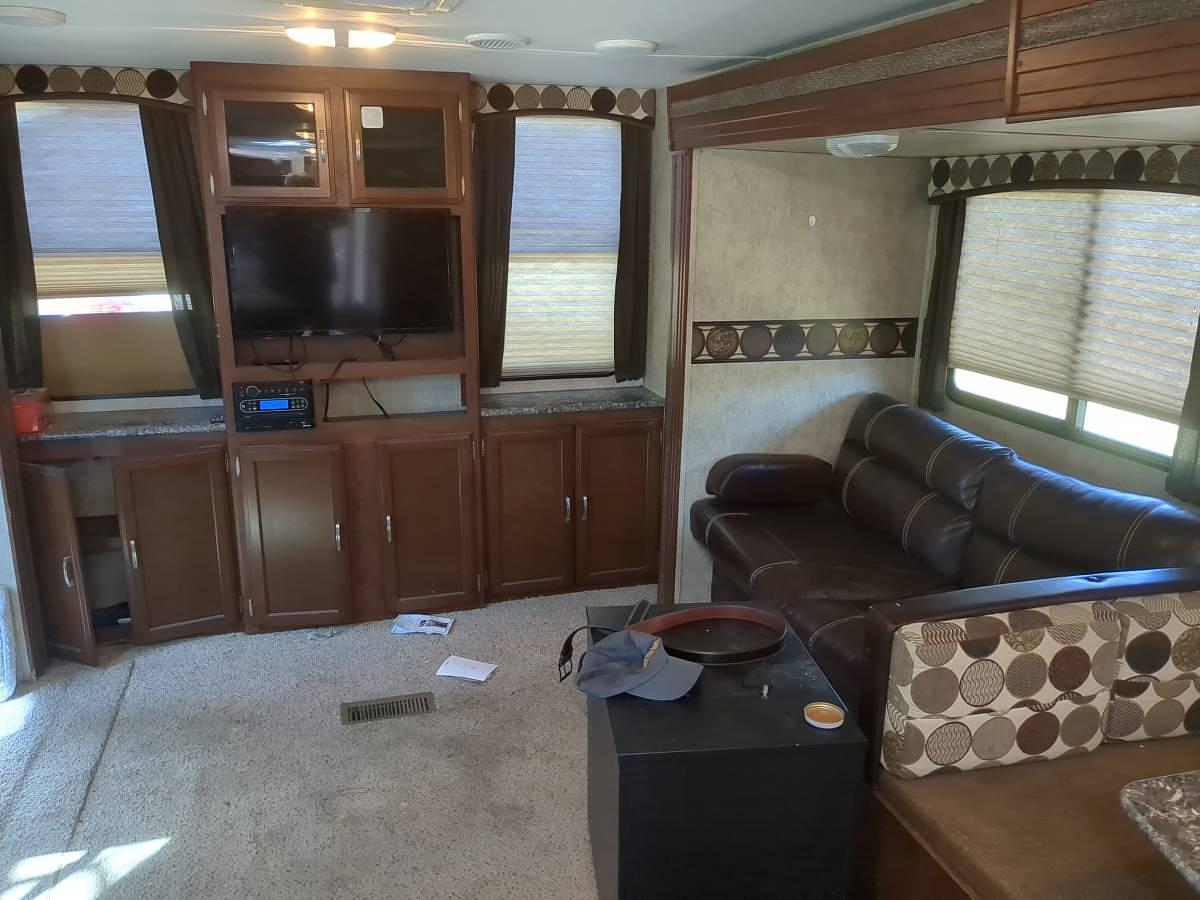 Used 2015 Keystone Passport Ultra Lite