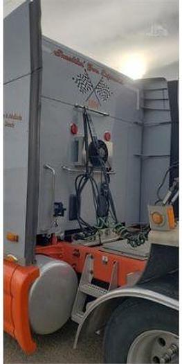 Used 2015 Peterbilt 579