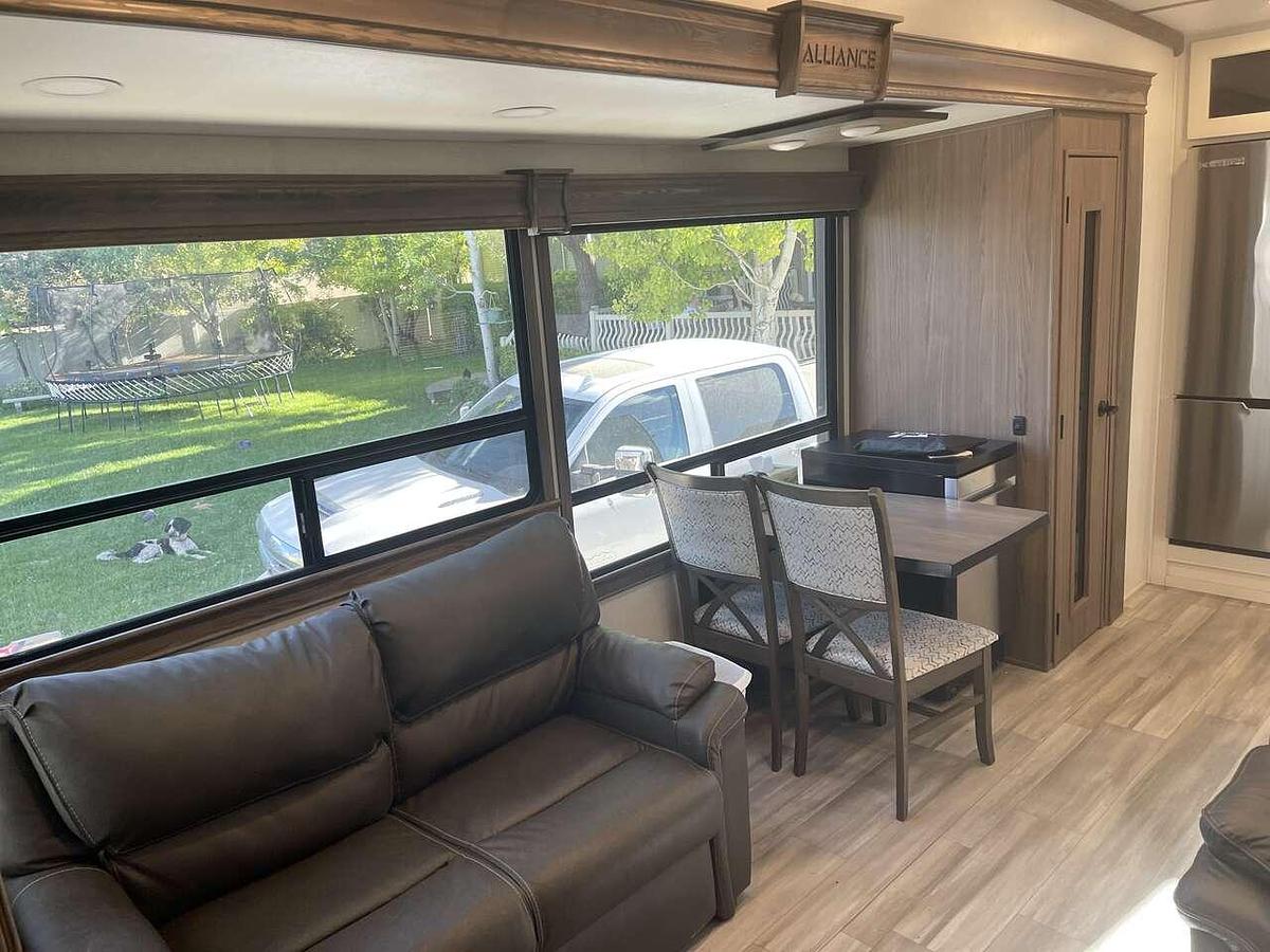 Used 2023 Alliance Paradigm R328K