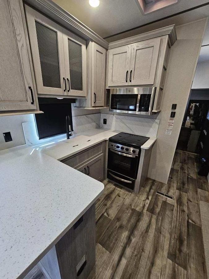 Used 2022 Keystone Montana High Country Fifth Wheel