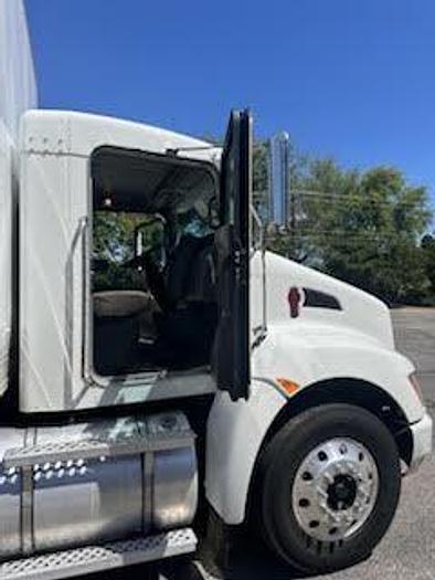 Used 2019 KENWORTH T270 Box Truck