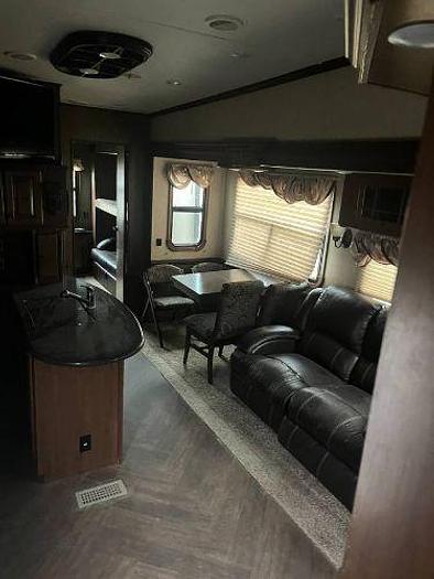 Used 2015 Heartland Gateway 3650BH