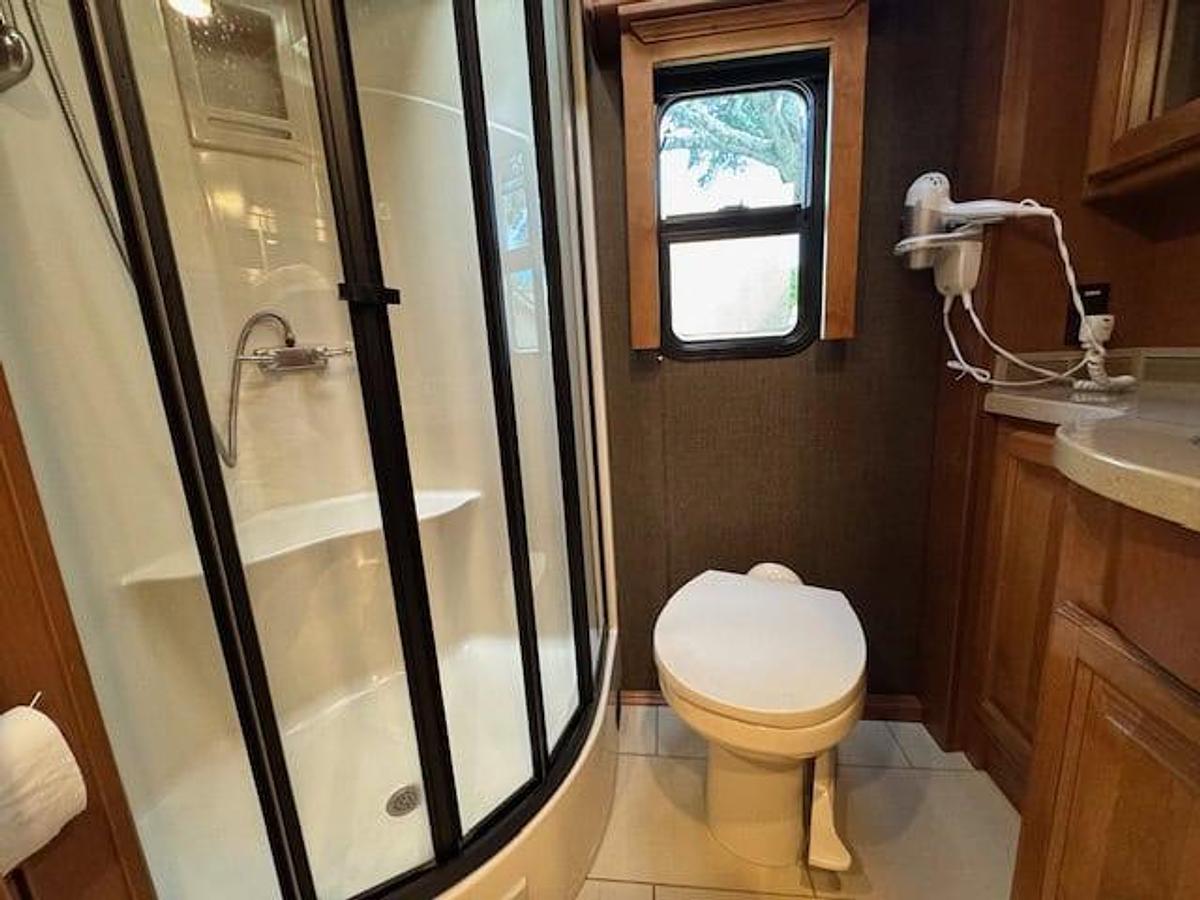 Used 2017 Tiffin Motorhomes Allegro Red 33AA Class A Motorhome