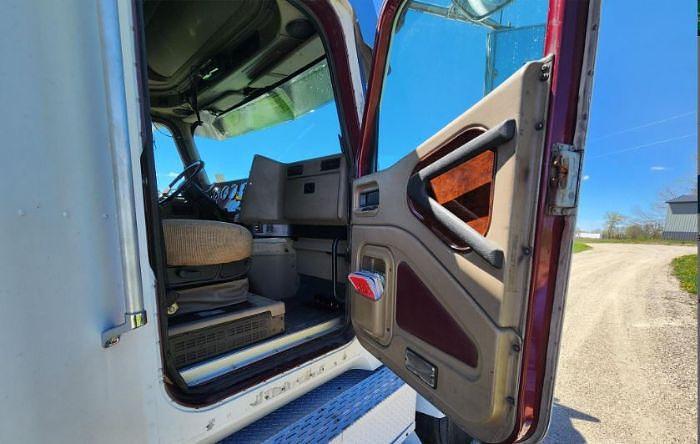 Used 2003 INTERNATIONAL 9900i