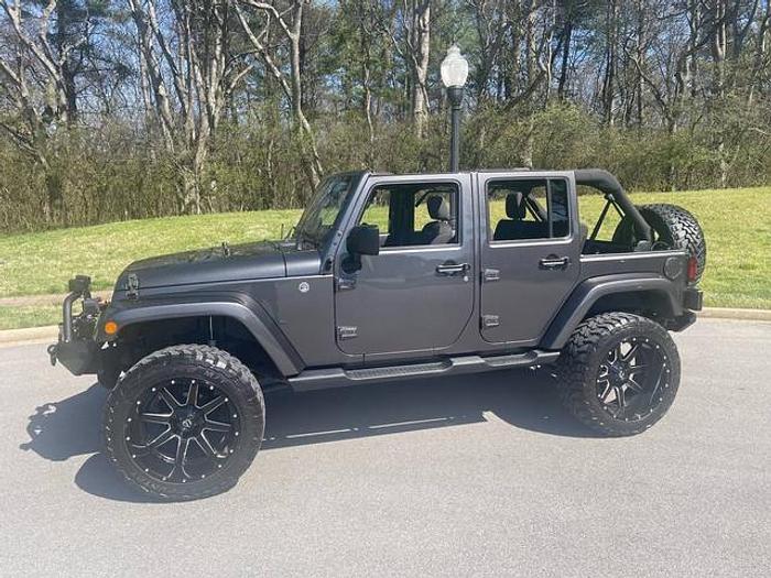Used 2018 Jeep Wrangler JK Unlimited Sahara