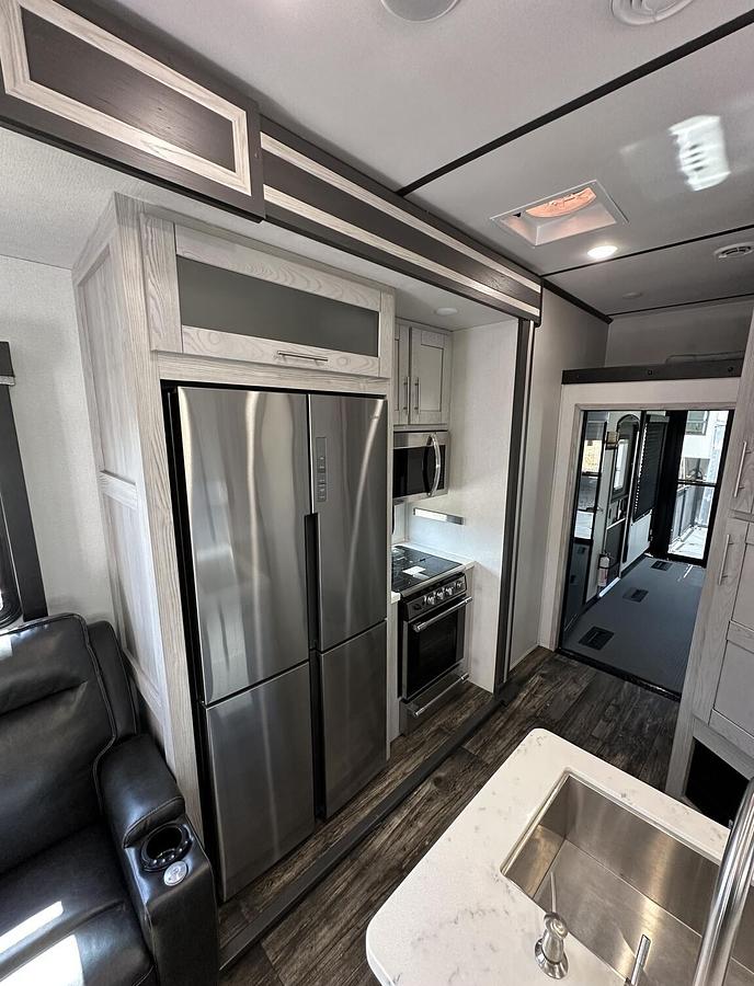 Used 2023 Keystone Fuzion 430 Fifth Wheel Toy Hauler