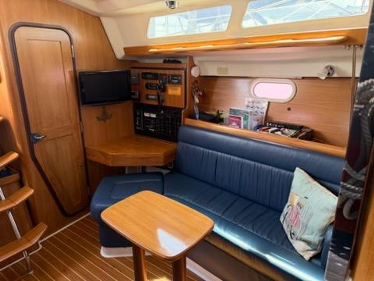 Used 2004 Catalina 350