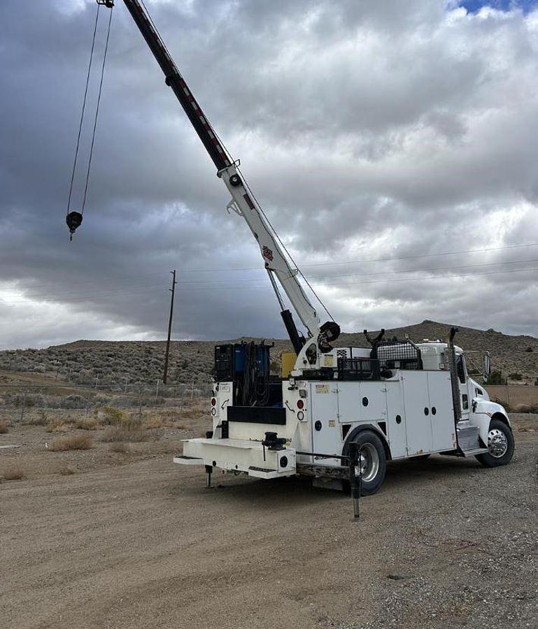 Used 2016 Kenworth T370