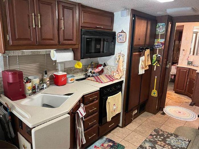 Used 2004 Winnebago Journey