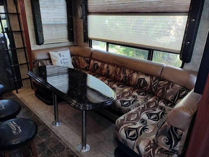 Used 2009 Keystone Fuzion 393