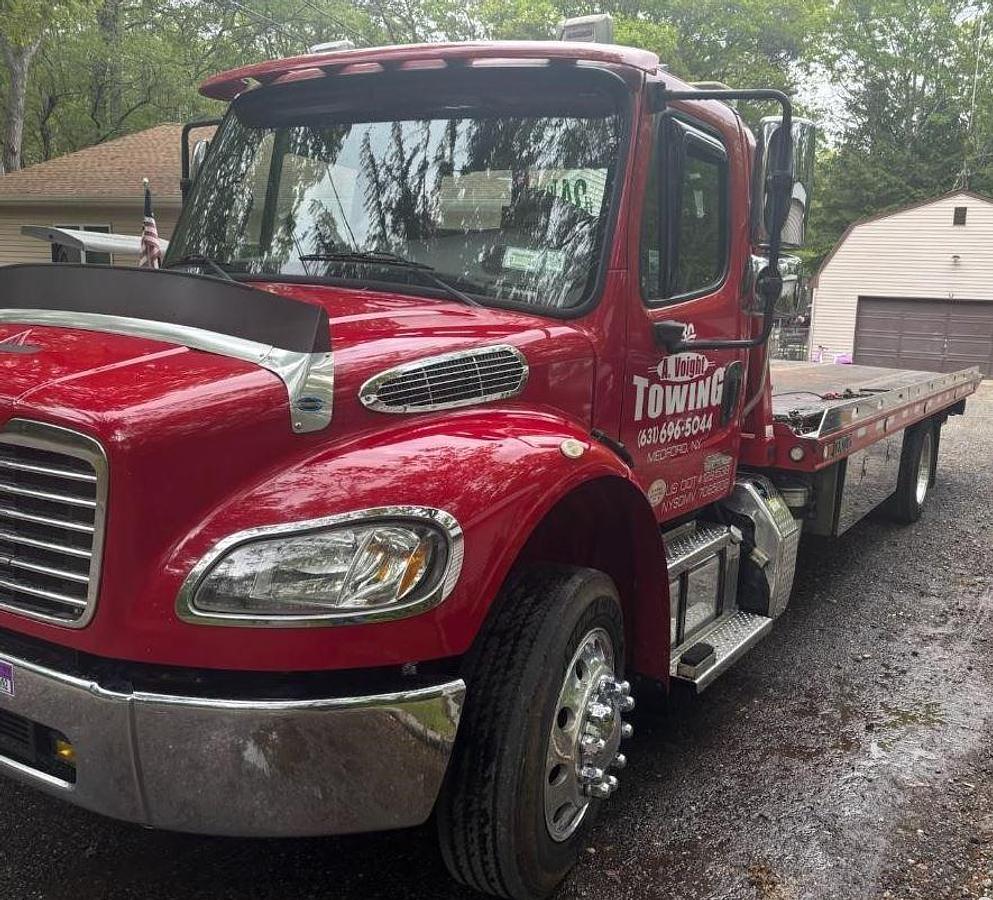 Used 2016 Freightliner Business Class M2 106 Rollback Tow Truck